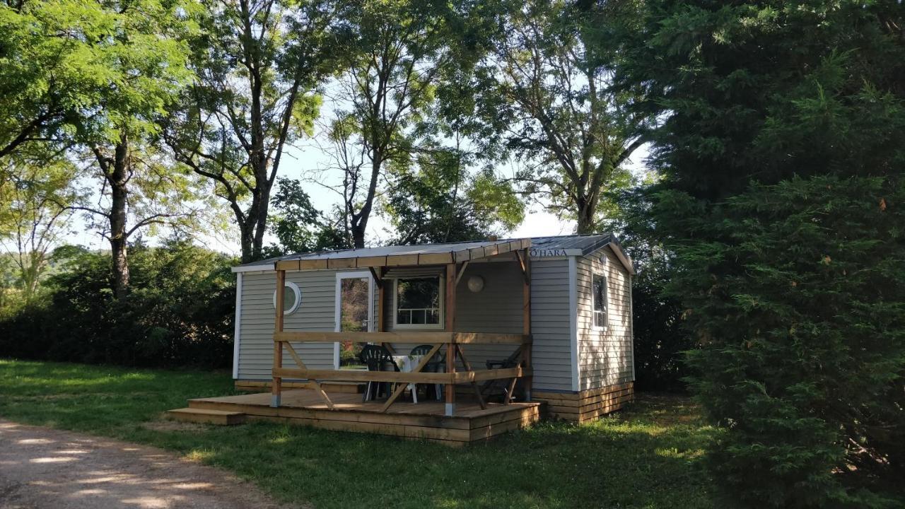 Camping Au Tour De L'Aveyron Л'Опитале-дю-Ларзак Экстерьер фото