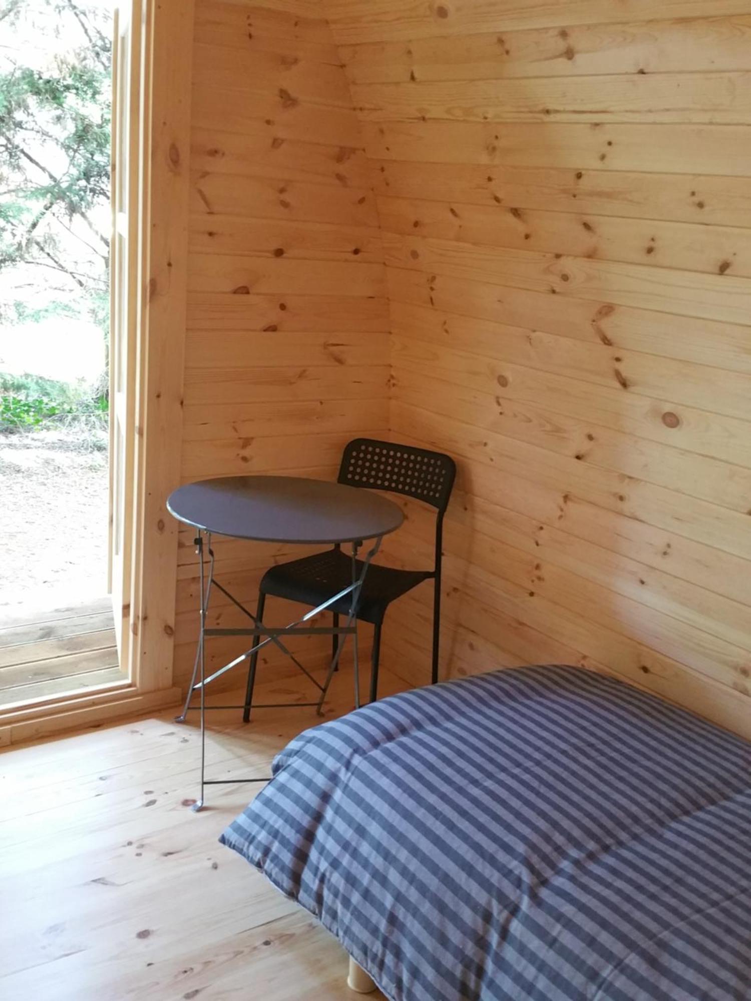 Camping Au Tour De L'Aveyron Л'Опитале-дю-Ларзак Номер фото